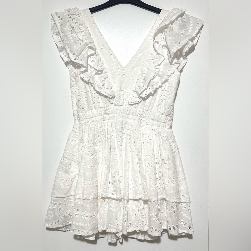 NWT Line & Dot Revolve Gaia Eyelet Teired Ruffle Romper Large - Picture 13 of 15
